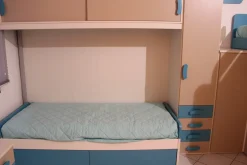 Cameretta Progetto cameretta Furlan con letto a ponte in offerta