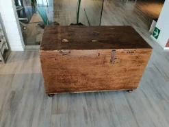 Cassapanca in stile arte povera con un ribasso imperdibile