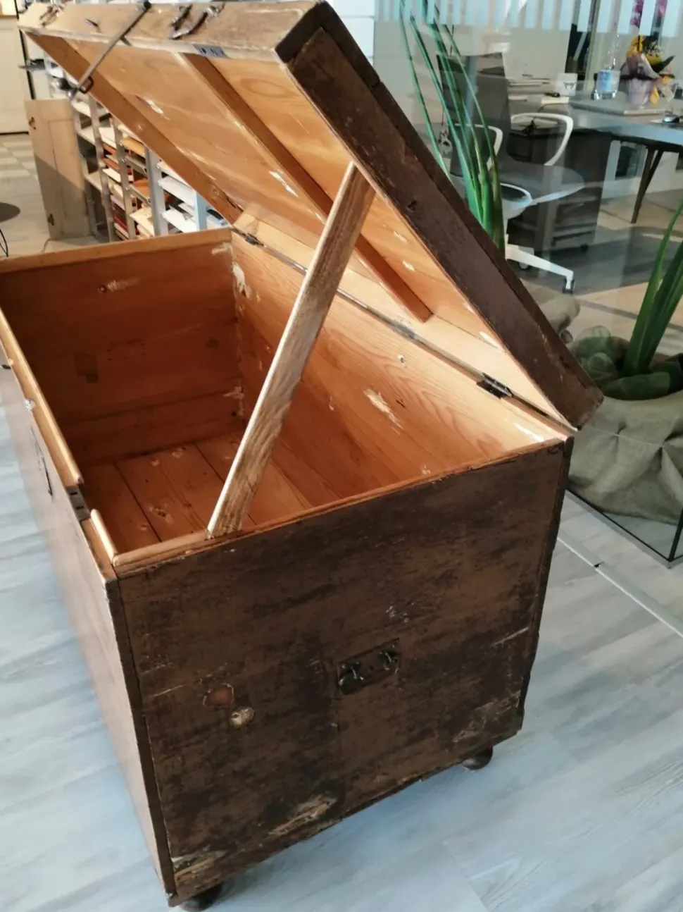 Cassapanca in stile arte povera con un ribasso imperdibile