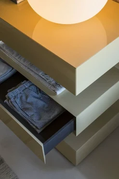 Cassettiera And per una camera Design a marchio Mogg scontata