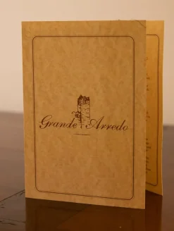 Cassettiera Gruppo in ciliegio massello Grande arredo in Legno in offerta