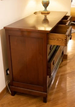 Cassettiera Gruppo in ciliegio massello Grande arredo in Legno in offerta