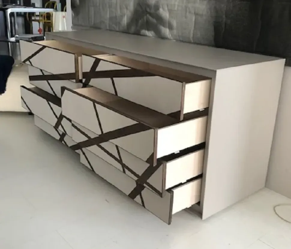 Cassettiera modello 555 in Legno Voltan scontata