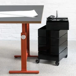 Cassettiera modello 360° in Laccato lucido Magis in offerta