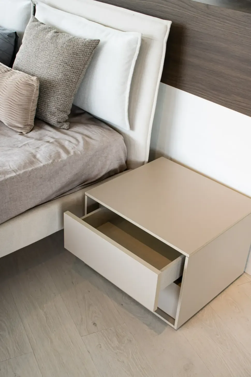 Cassettiera modello Bilbao in Laccato opaco Cinquanta3 in offerta