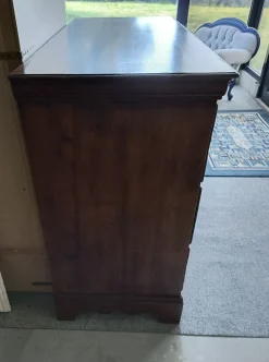 Cassettiera modello I solisti in Legno Mobilificio bellutti in offerta