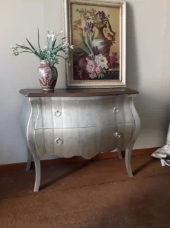 Cassettiera modello Jack bombato argento foglia in Legno Meroni ugo & figli in Offerta Outlet