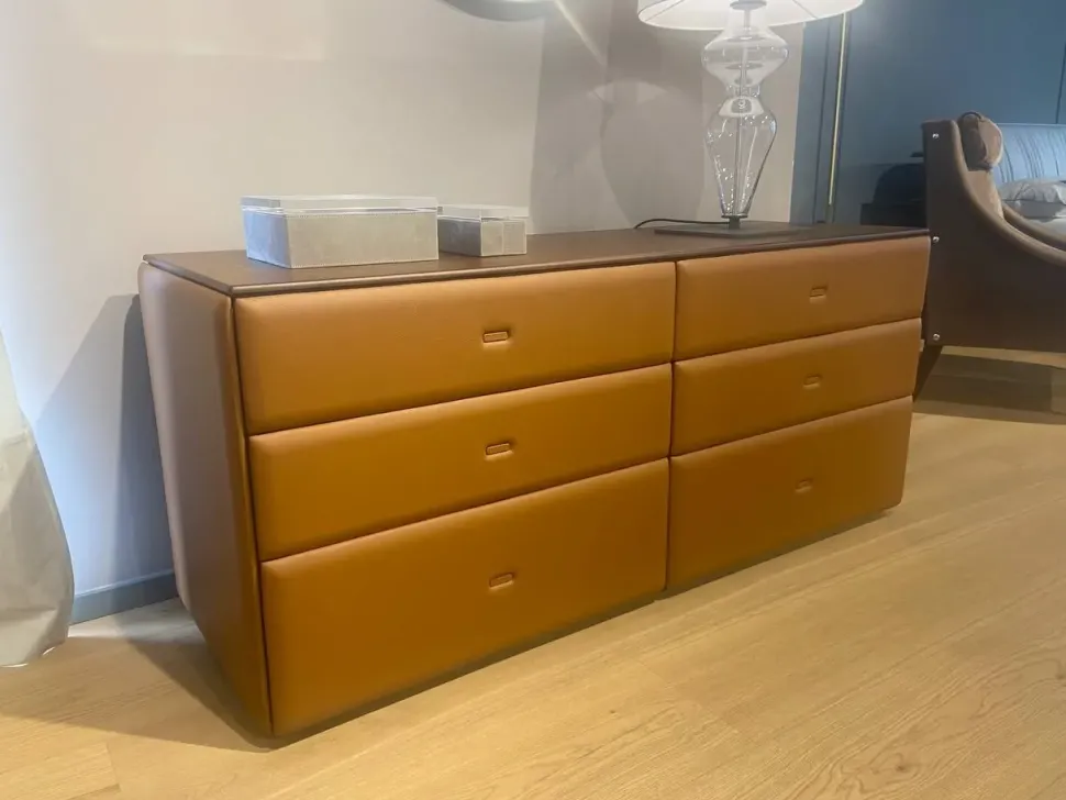 Cassettiera modello Moondance di Poltrona frau a prezzo riservato