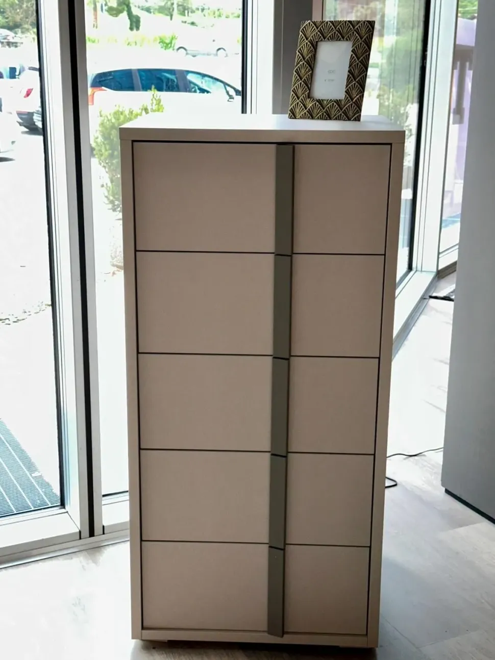 Cassettiera Moderna modello Dakar a marchio Gierre mobili a prezzo scontato