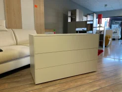 Cassettiera Moderna modello Cover a marchio Akanto in Offerta Outlet