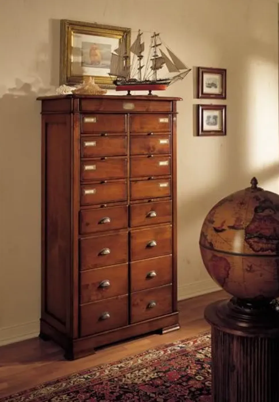 Cassettiera Romantico modello Quadrifogli a marchio Mobilificio bellutti in Offerta Outlet