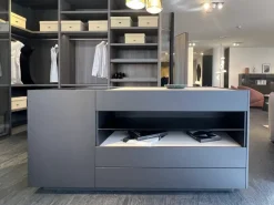 Cassettiera Set up  per una camera Design a marchio Poliform scontata