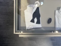 Cassettiera Set up  per una camera Design a marchio Poliform scontata