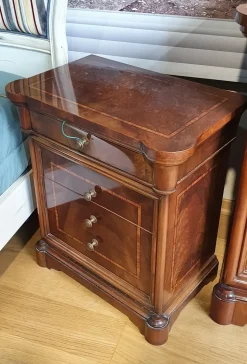 Cassettiera Stile '800 in piuma di noce Artigianale in Legno a prezzi convenienti