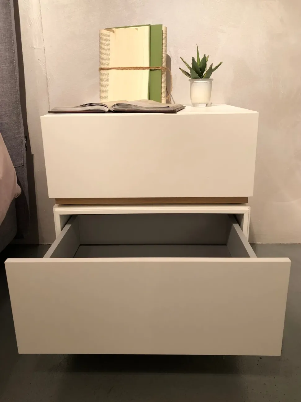 Comò e comodini Pianca People a prezzo scontato in laccato opaco