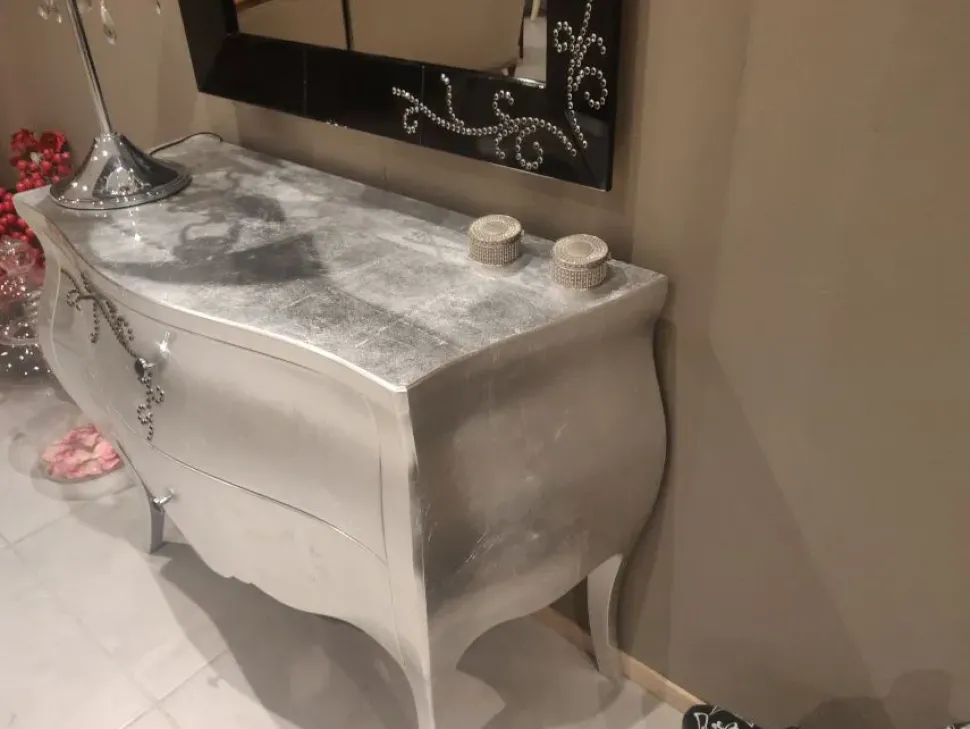 Comò modello Vanity a marchio Modà in offerta