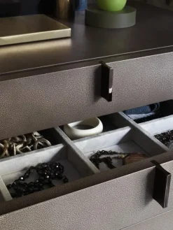 Comodino Ari a marchio Flou a prezzo riservato approfittane ora!