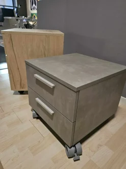 Comodino Beta di Doimo cityline a prezzo scontato