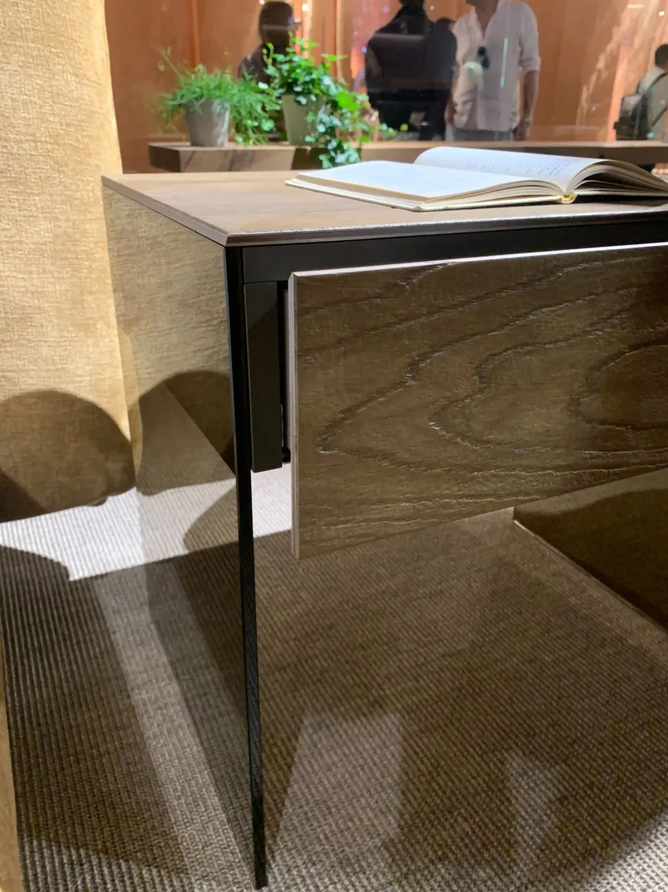 Comodino Class di Lago a prezzo scontato