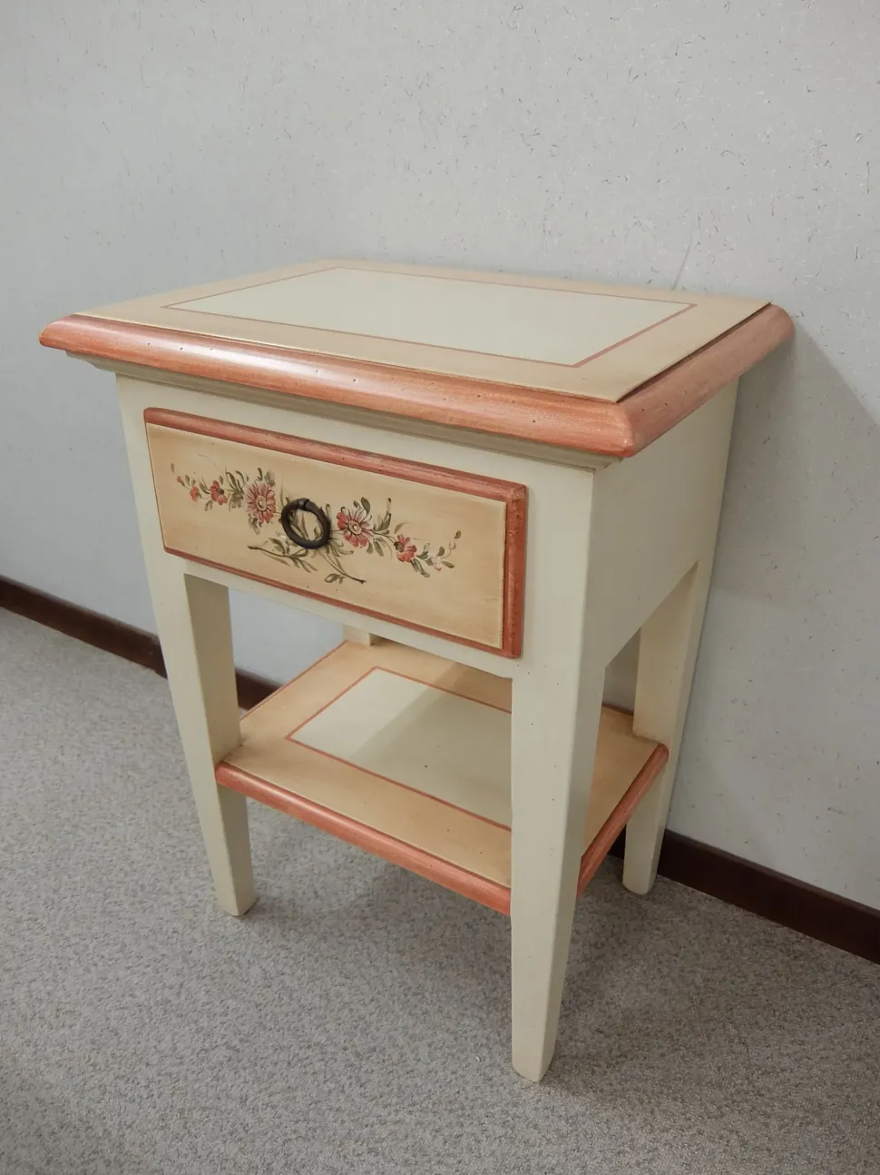 Comodino Decorato di Fratelli mirandola a prezzo scontato