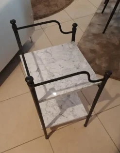 Comodino Ferro battuto di Artigianale a PREZZI OUTLET