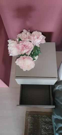 Comodino Filnox a marchio Caccaro a prezzo riservato