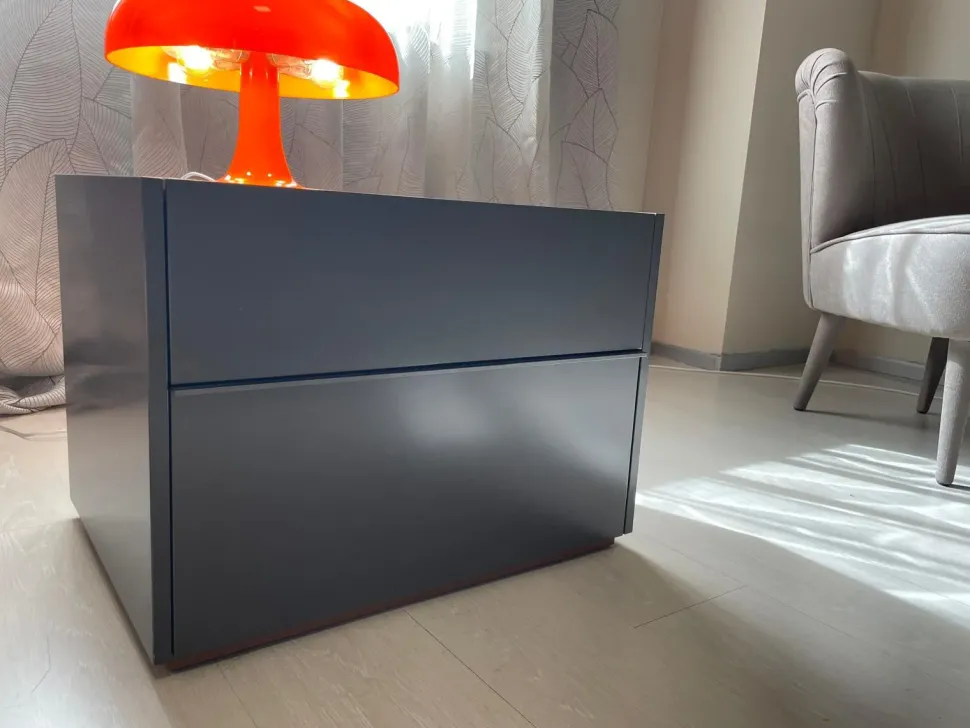 Comodino Filo Sangiacomo a prezzo scontato