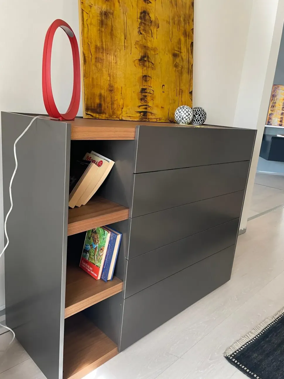 Comodino Filo Sangiacomo a prezzo scontato