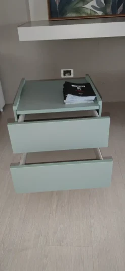 Comodino Golf 2 cassetti a marchio Colombini casa a prezzo riservato