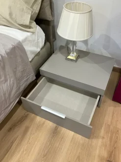 Comodino Jolly di Artigianale scontato del 40%