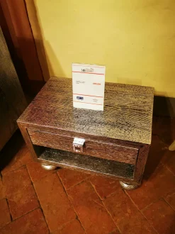 Comodino Keope di Cortezari a prezzo scontato