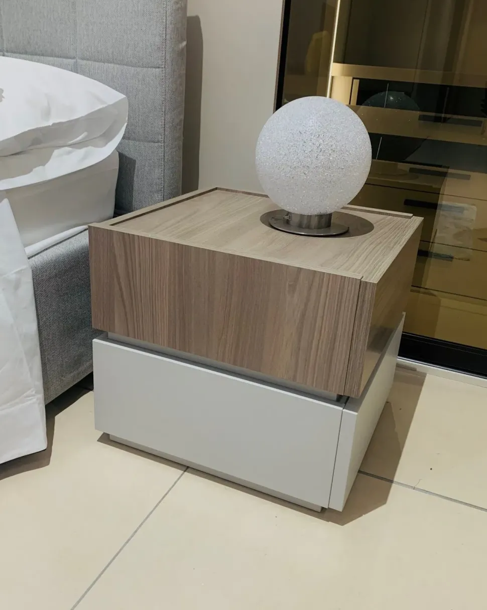 Comodino Lego Orme scontato per una zona notte moderna