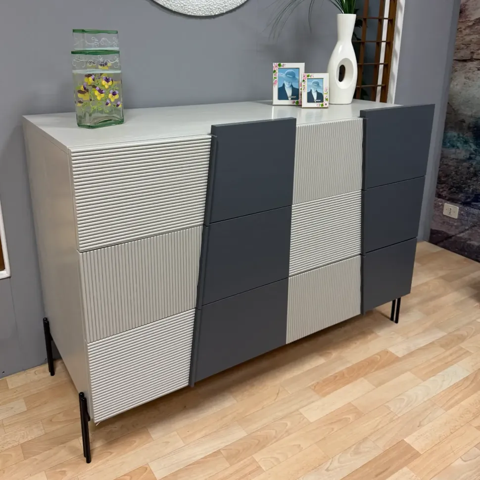 Comodino Logica di Artigianale a prezzo scontato