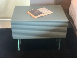 Comodino modello Brick di Devina nais scontato