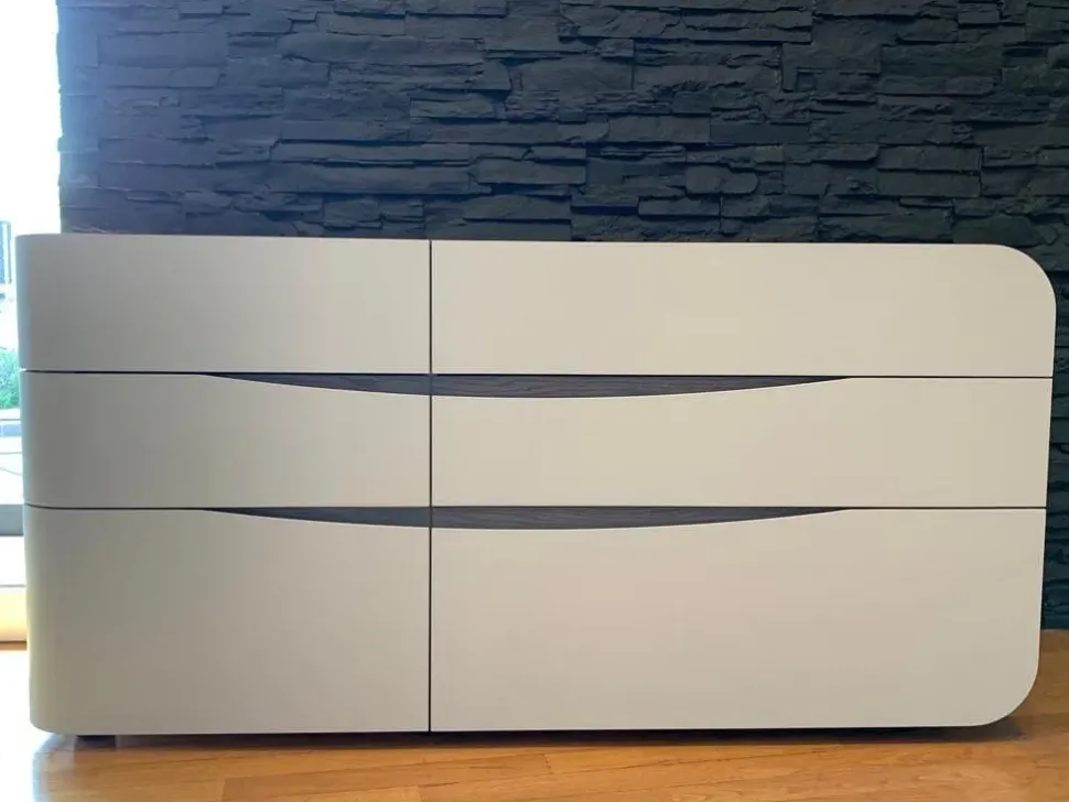 Comodino modello Eikon di Voltan scontato