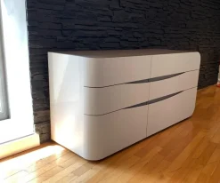 Comodino modello Eikon di Voltan scontato