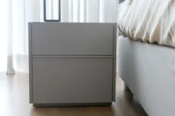 Comodino modello Filo di Sangiacomo scontato