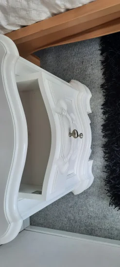 Comodino Modello nancy Mobilificio bellutti a prezzo ribassato