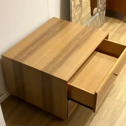 Comodino modello Pezzo unico noce canaletto Artigianale a PREZZI OUTLET