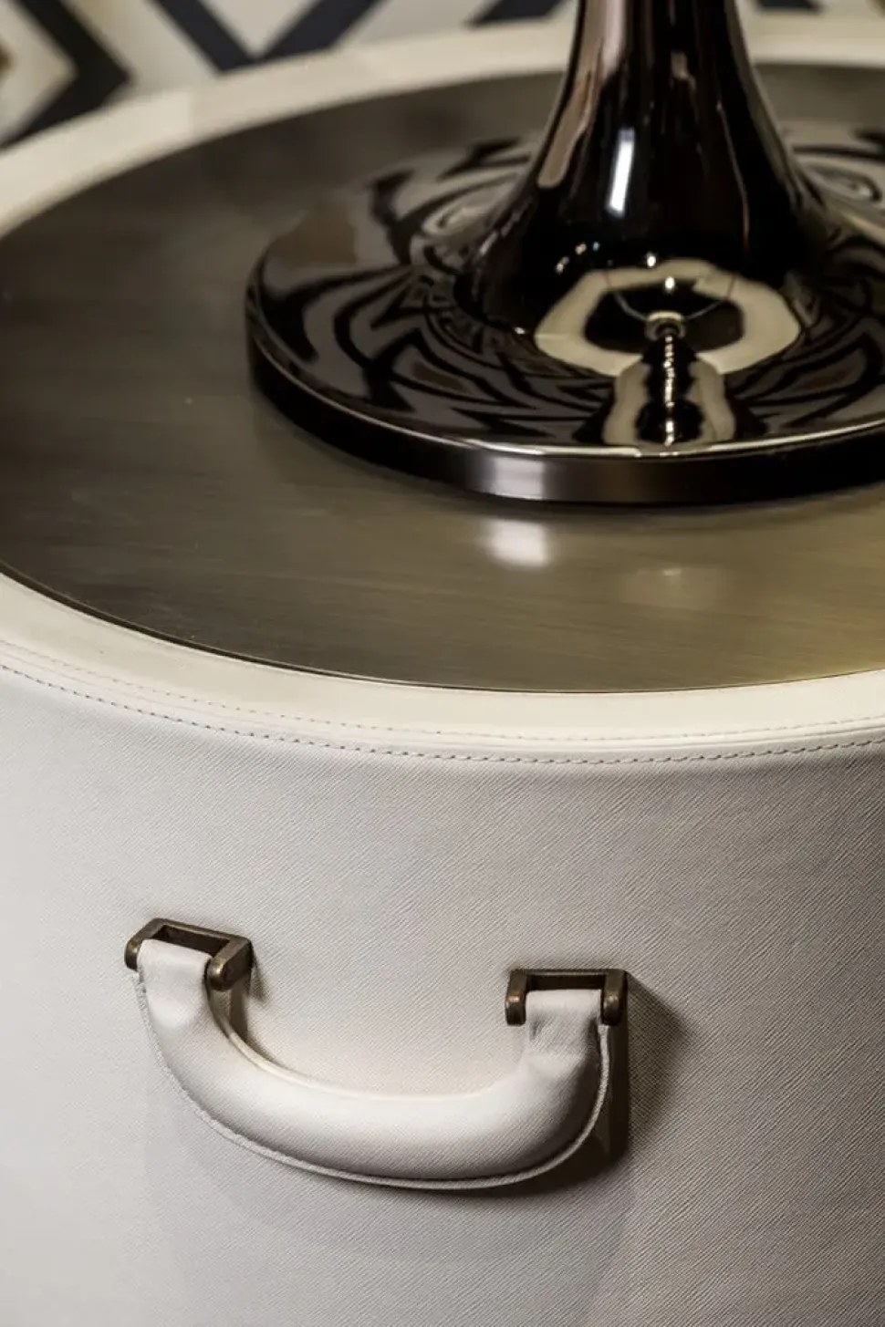 Comodino modello Valentino di Cantori scontato