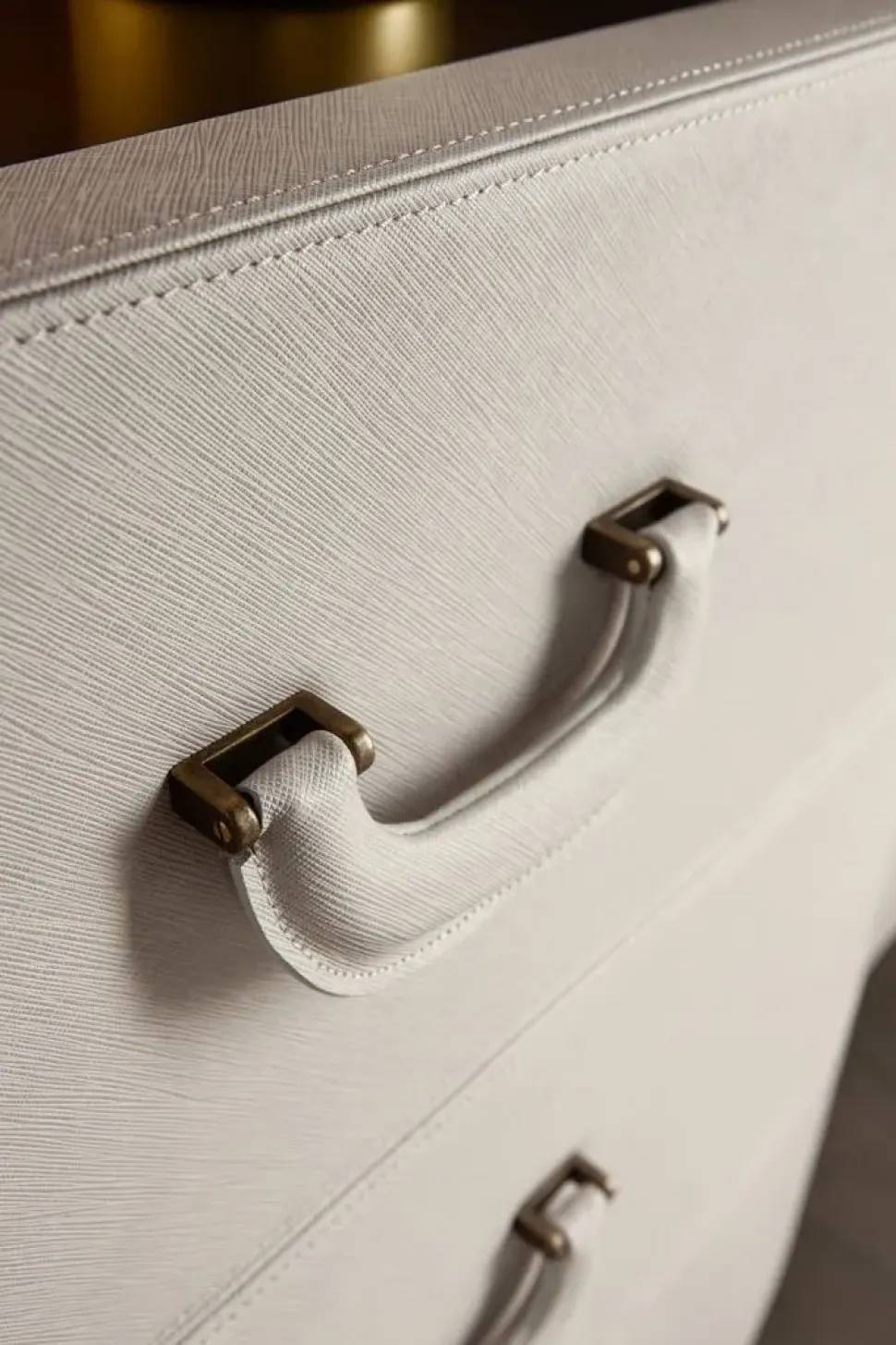 Comodino modello Valentino di Cantori scontato