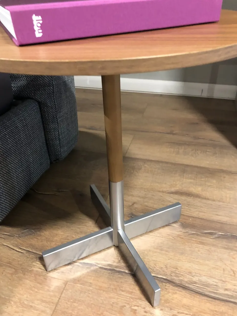 Comodino Nap+tobia di Jesse scontato del 59%