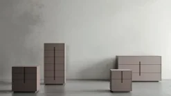 Comodino Orme Gruppo ilo a prezzo scontato in laccato opaco