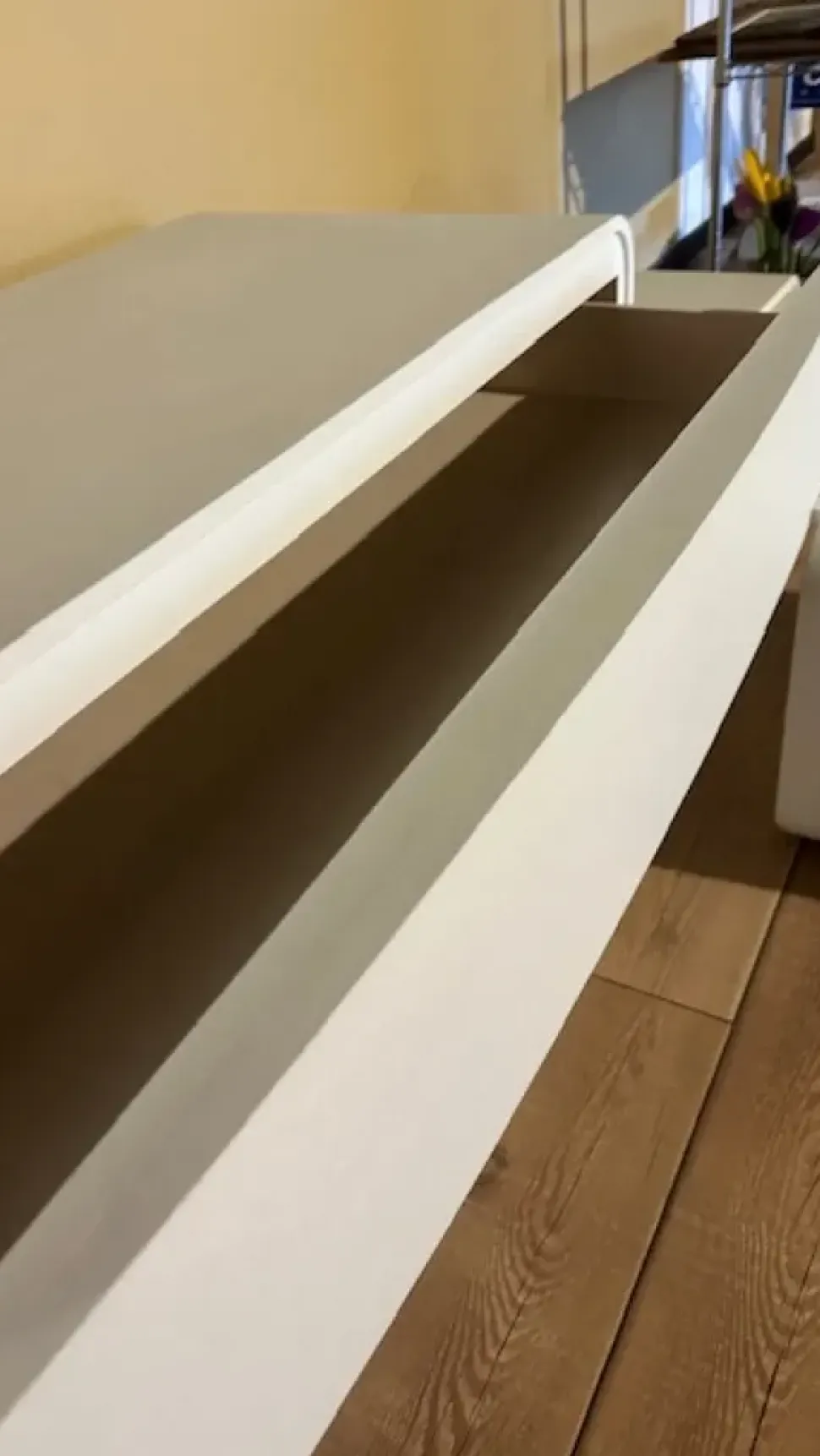 Comodino Serse san michele Orme a prezzo scontato