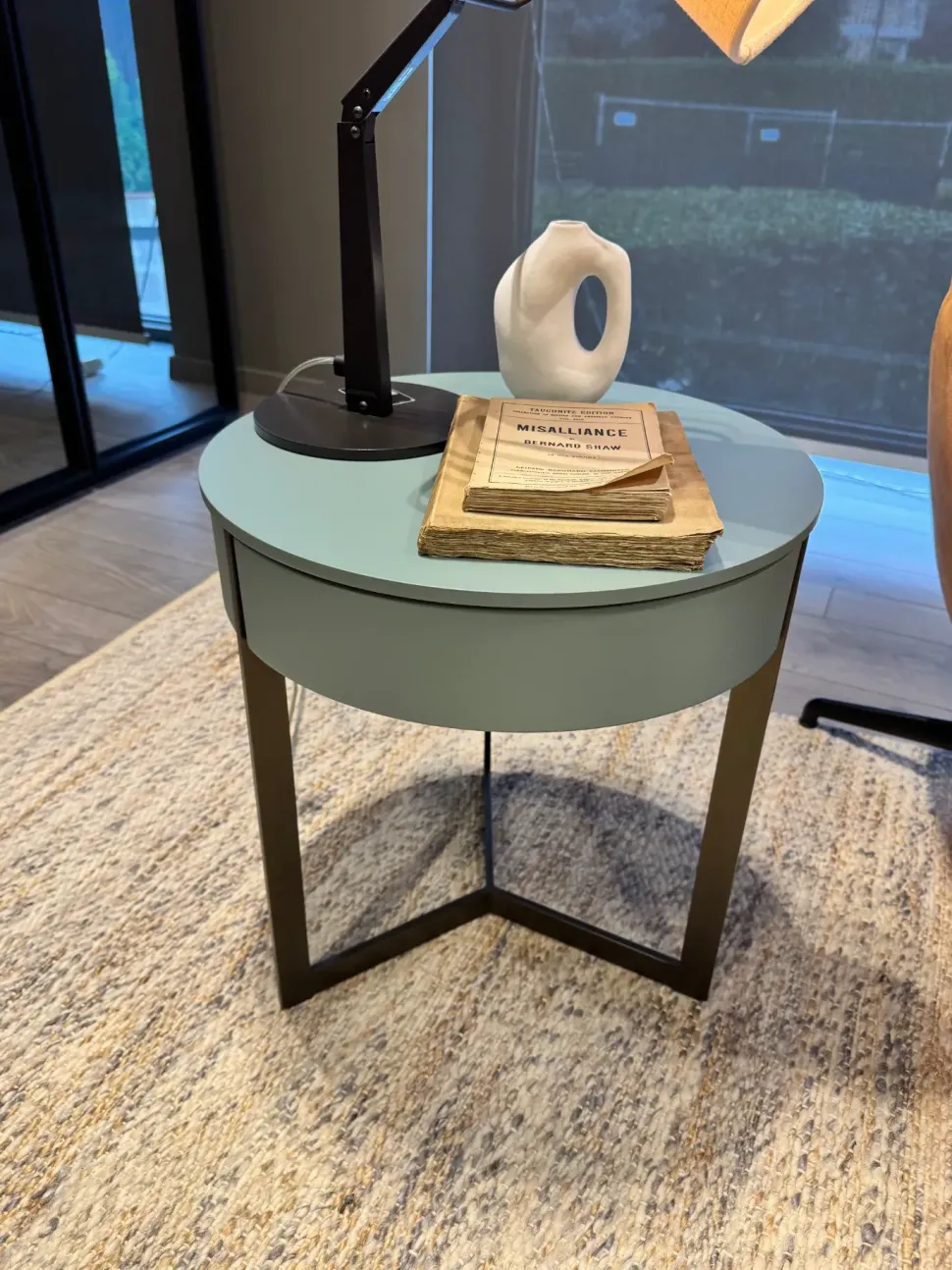 Comodino Sign di Lema scontato del 40%