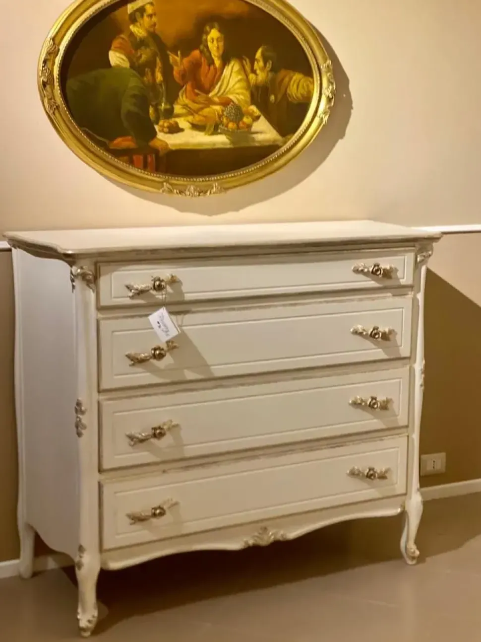 Comodino Tatiana di Florence art a prezzo ribassato