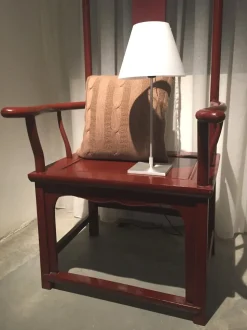 Complemento d'antiquariato in stile neoclassico in Offerta Outlet