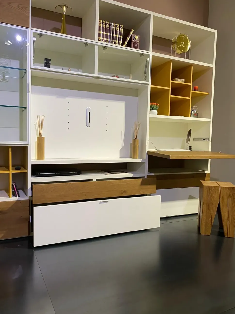 Composizione per il living modello Modo di Sangiacomo in Offerta Outlet