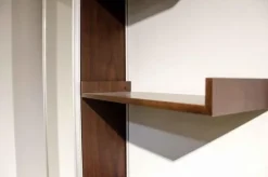 Composizione verticale da ingresso Gamma con specchio e appendiabiti