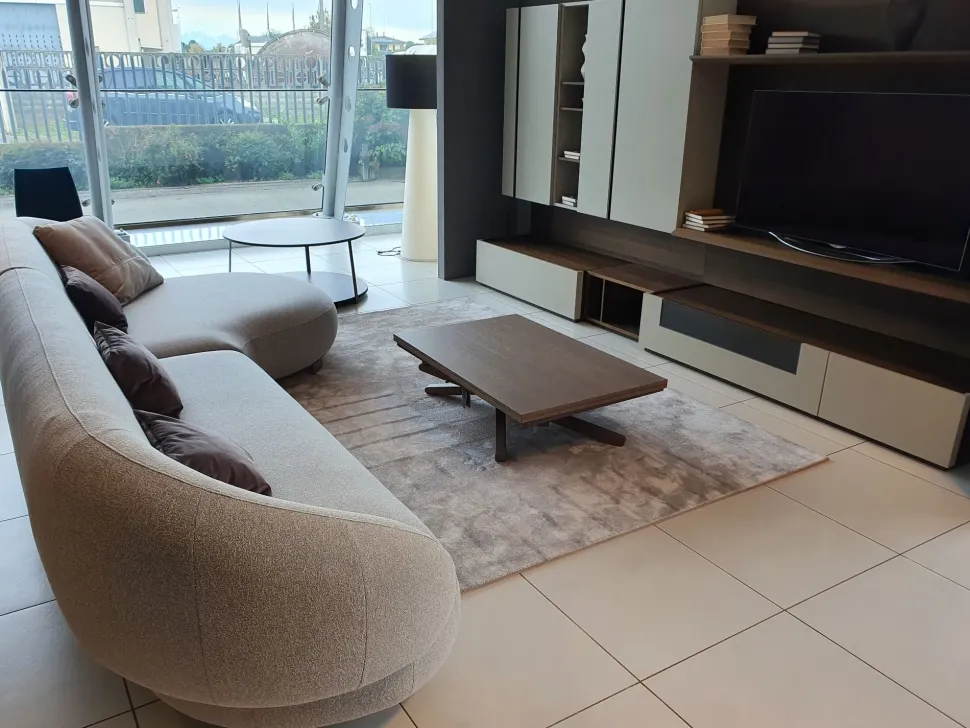 Con penisola a 5 posti Pacific di Ditre italia: prezzo su richiesta